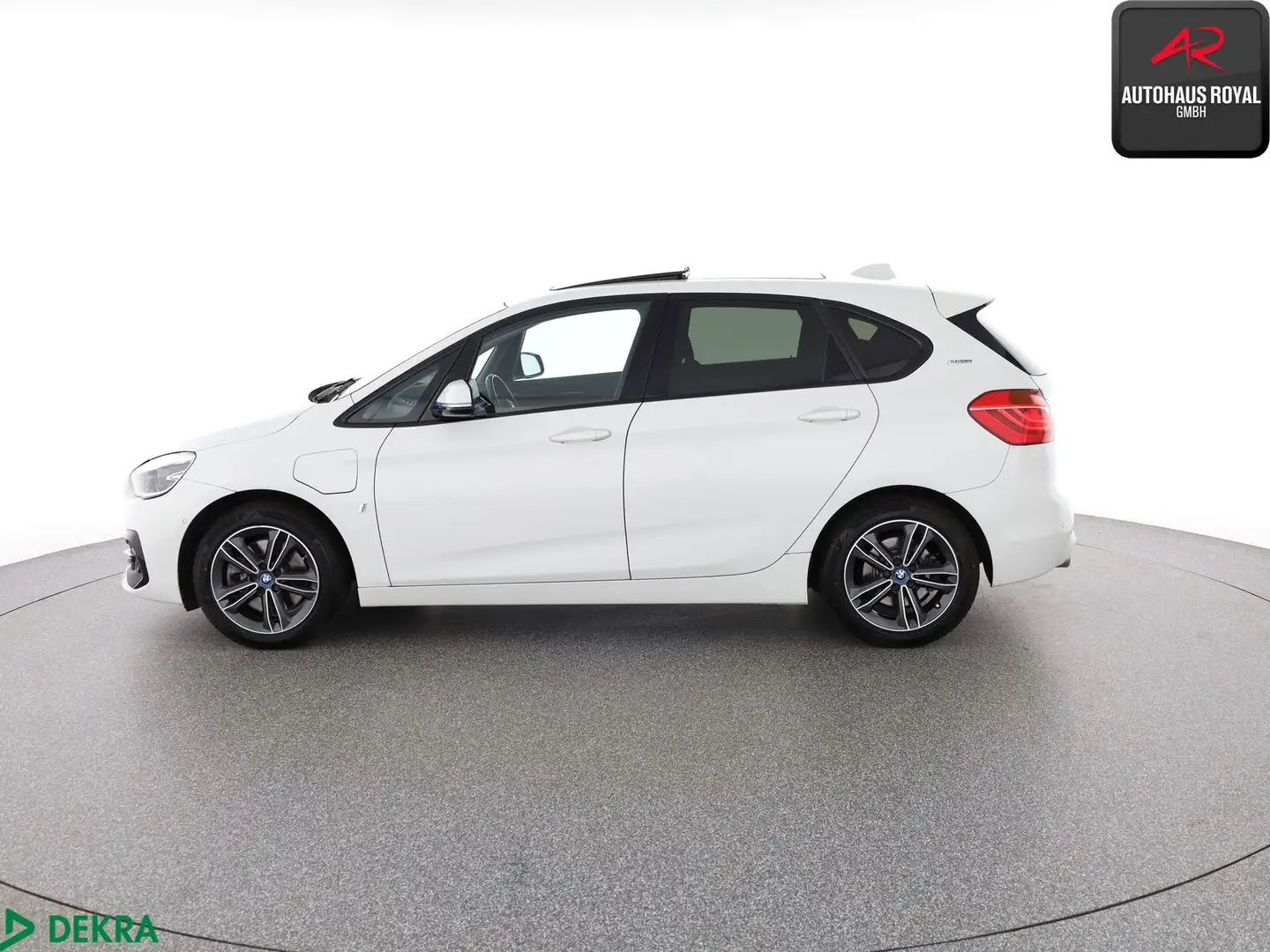BMW 225 Active Tourer xe xDrive SPORTLINE PANO,HUD Blanc - 2