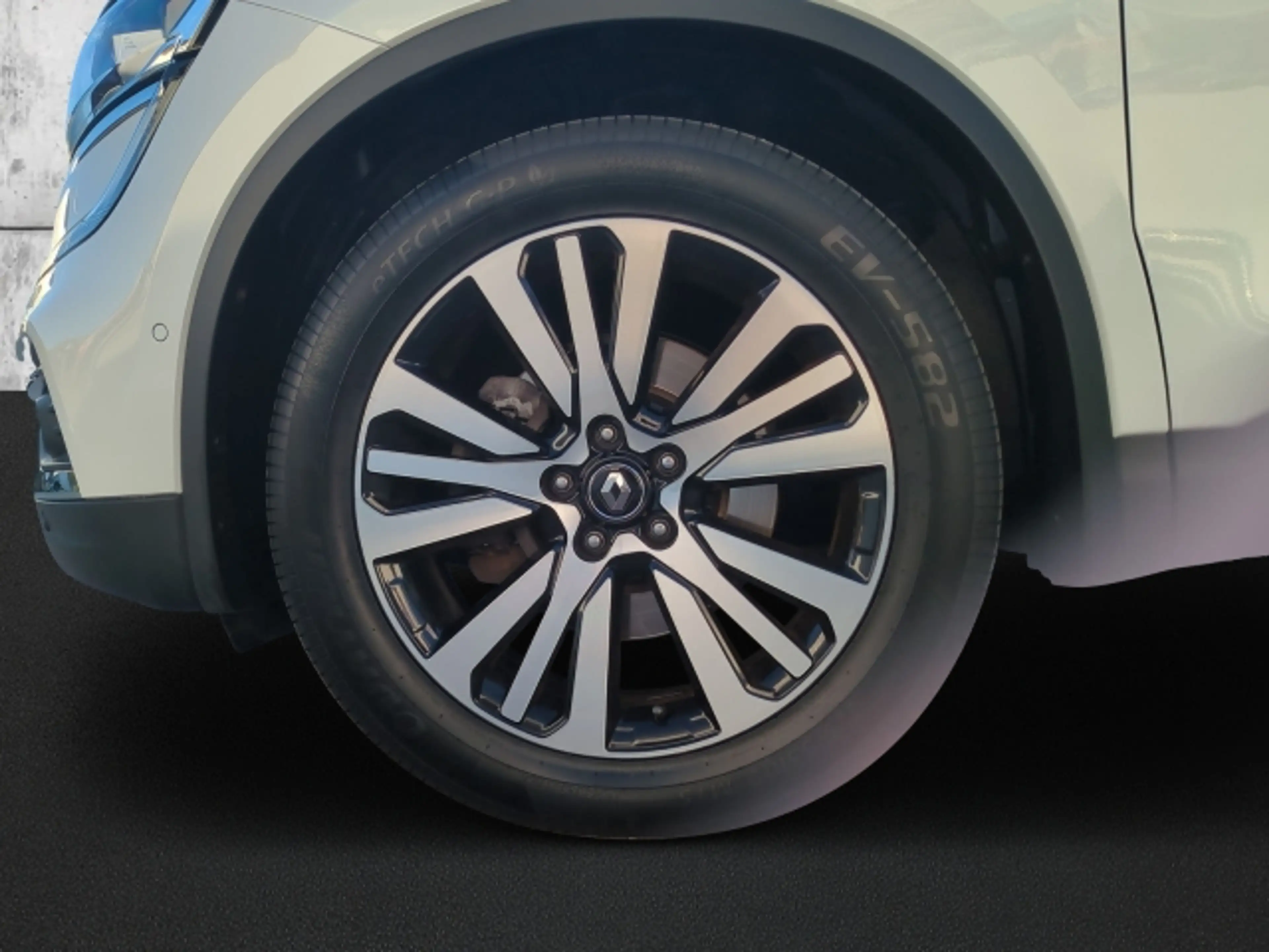 Renault Koleos Initiale X Tronic dci — photo 6
