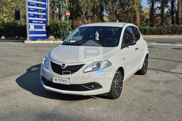 Lancia Ypsilon Ypsilon 1.0 FireFly 5 porte S&S Hybrid Ecochic Gold