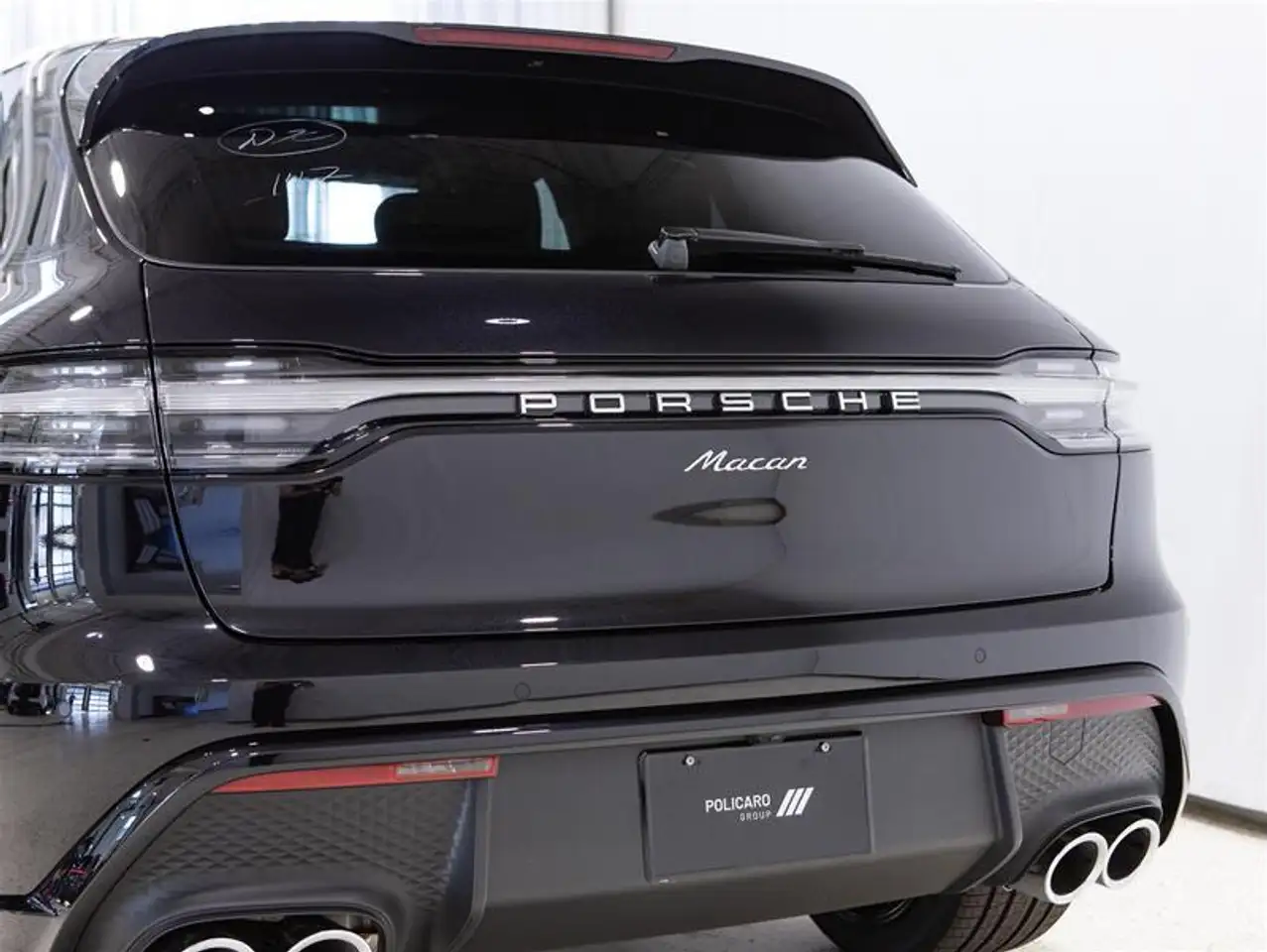 Porsche Macan снимка Porsche Macan