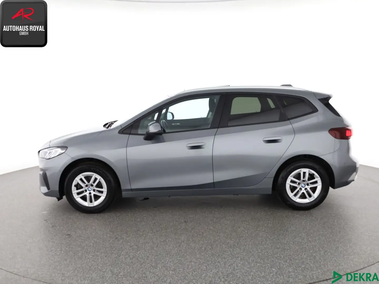 BMW Active Hybrid 7 220 Active Tourer i PANO AKT.PARKASSIST,KAMERA siva - 2