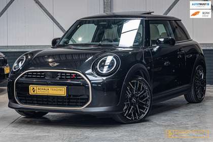 MINI Cooper S 2.0 Favoured XL|Pano|E-stoel|H&K|Full opt|Gara