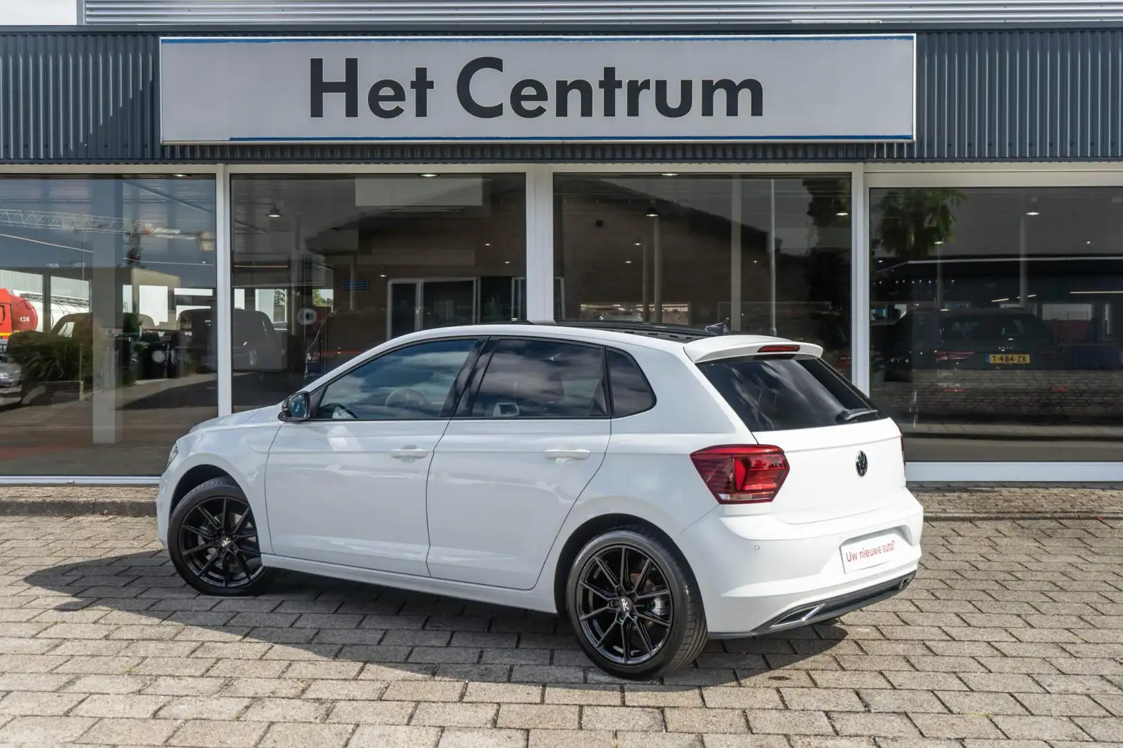 Volkswagen Polo 1.5 TSI 150pk Automaat Highline / LED / Navi / ACC Wit - 2