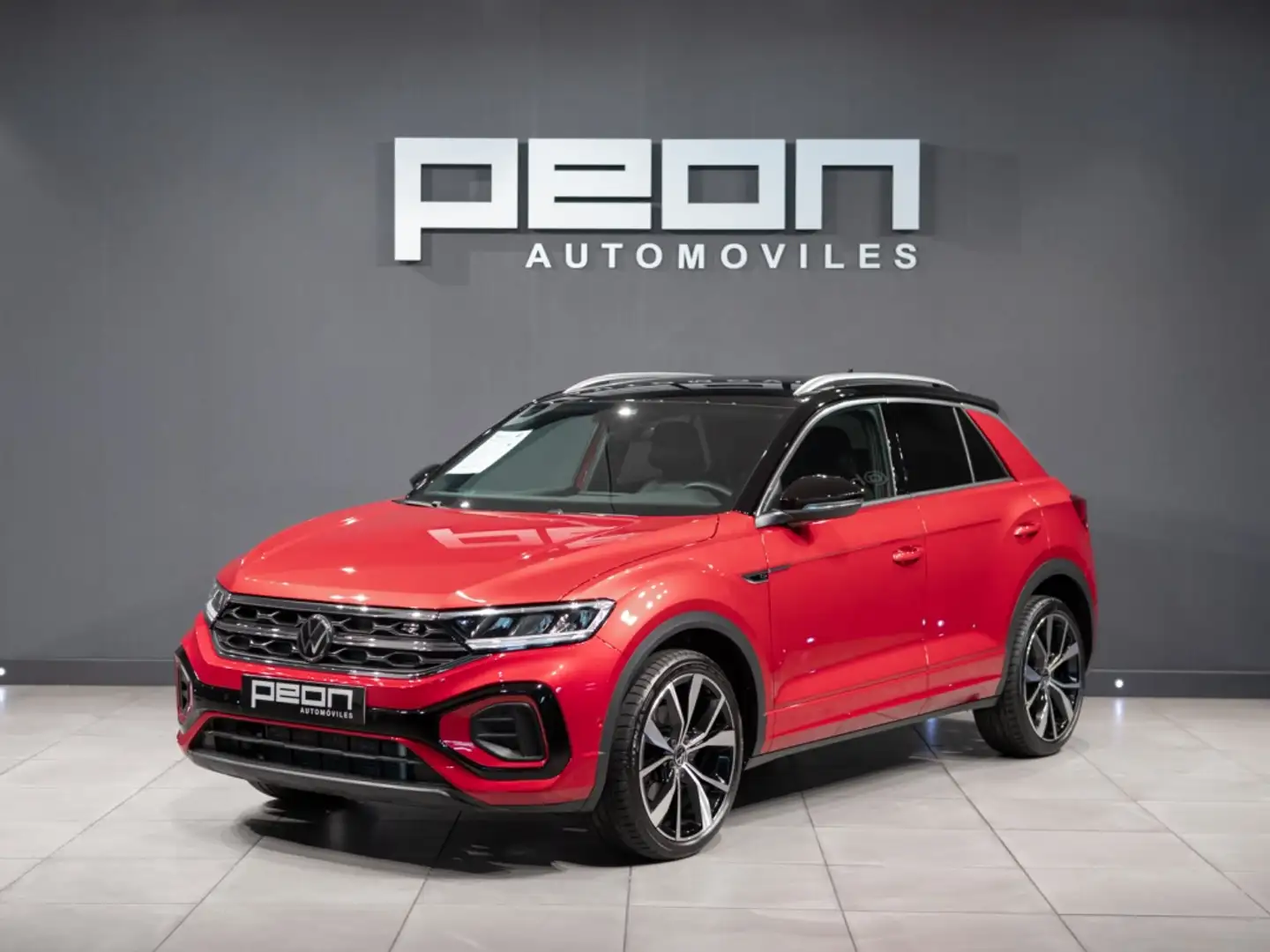 Volkswagen T-Roc 1.5 TSI R-Line kW DSG7 110KW Rojo - 1