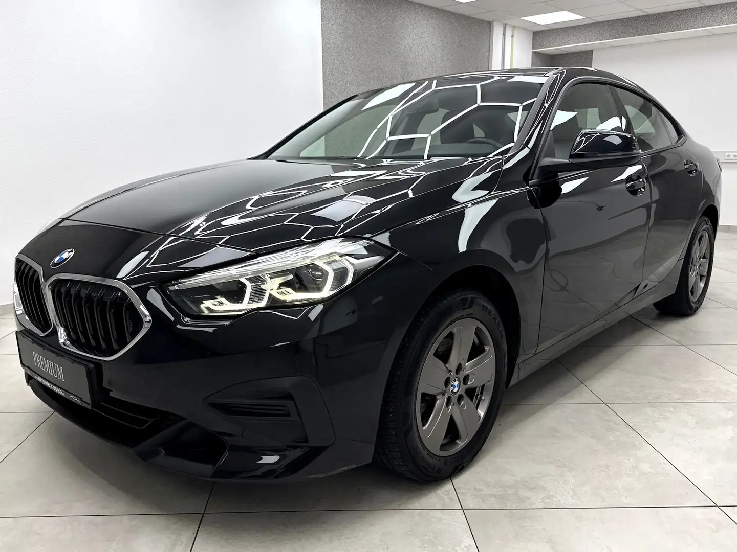 BMW 216 Advantage Navi PDC SHZ Sportsitze Schwarz - 2