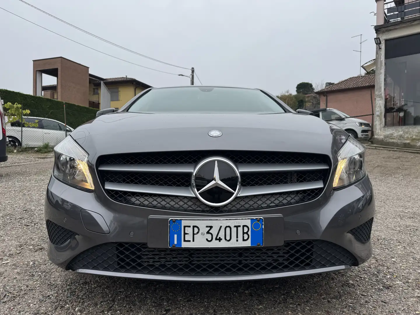 Mercedes-Benz A 180 (be) Premium - 1