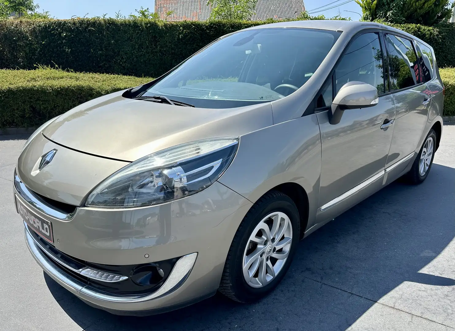 Renault Scenic grand scenic 1.6 dCi 7 places Grijs - 1