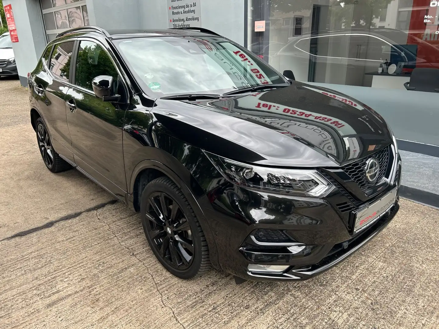 Nissan Qashqai N-Tec Autom.+Kamera+Navi+CarPlay+SHZ+LM Noir - 2