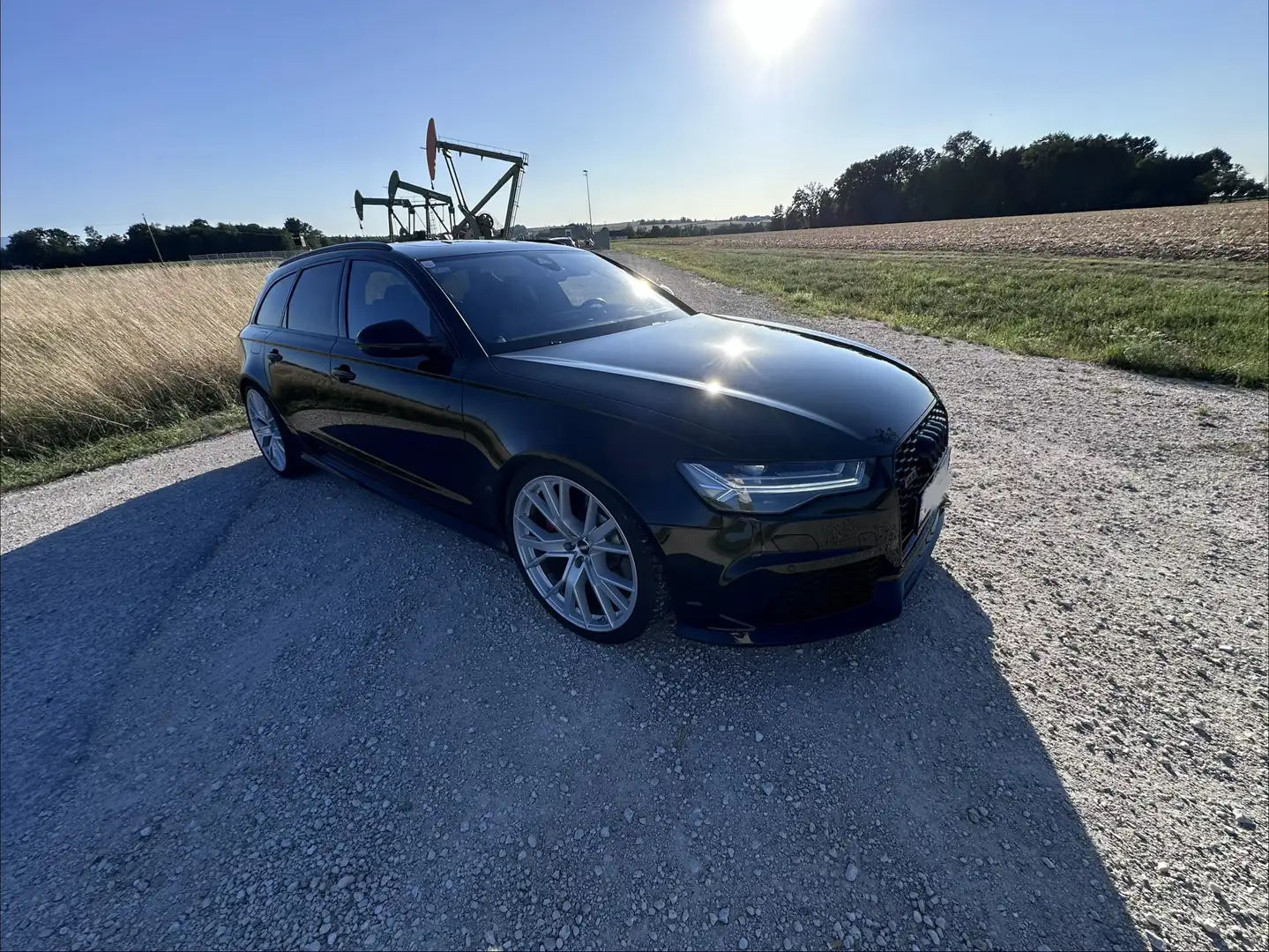 Audi RS6 Avant performance 4,0 TFSI COD tiptronic Schwarz - 2