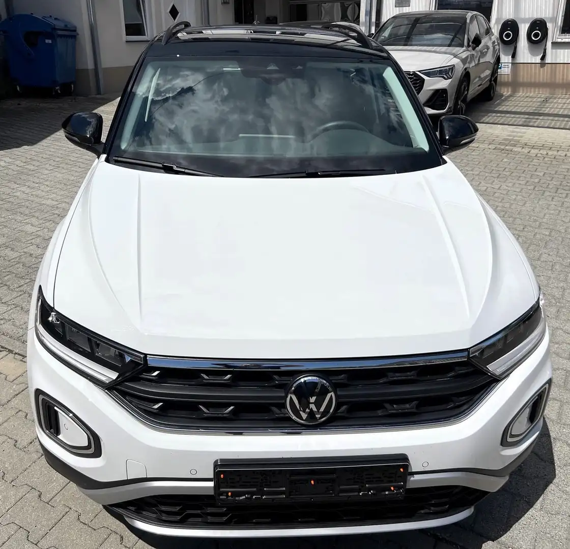 Volkswagen T-Roc Life 1,5 TSI, AHK, ACC, Navi Weiß - 1