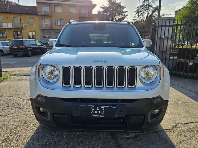 Jeep Renegade view 2