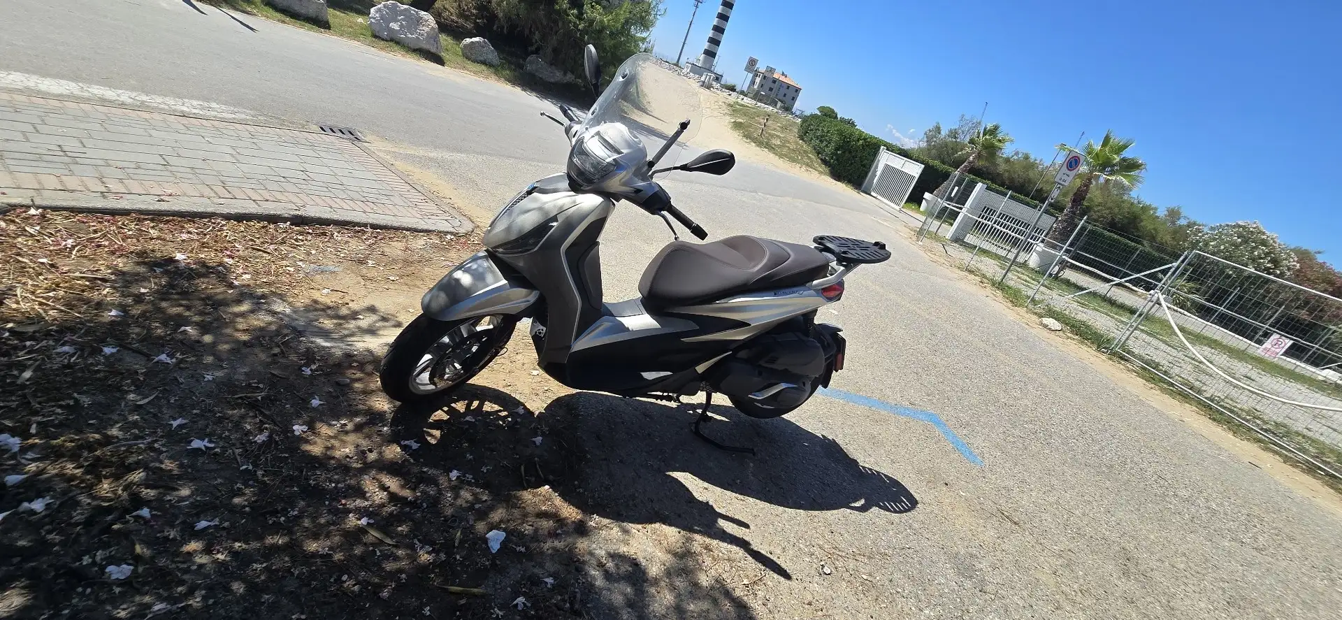 Piaggio Beverly 400 Argento - 1