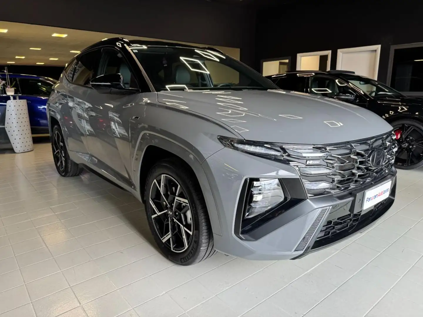 Hyundai TUCSON 1.6 HEV aut. N Line Grigio - 1