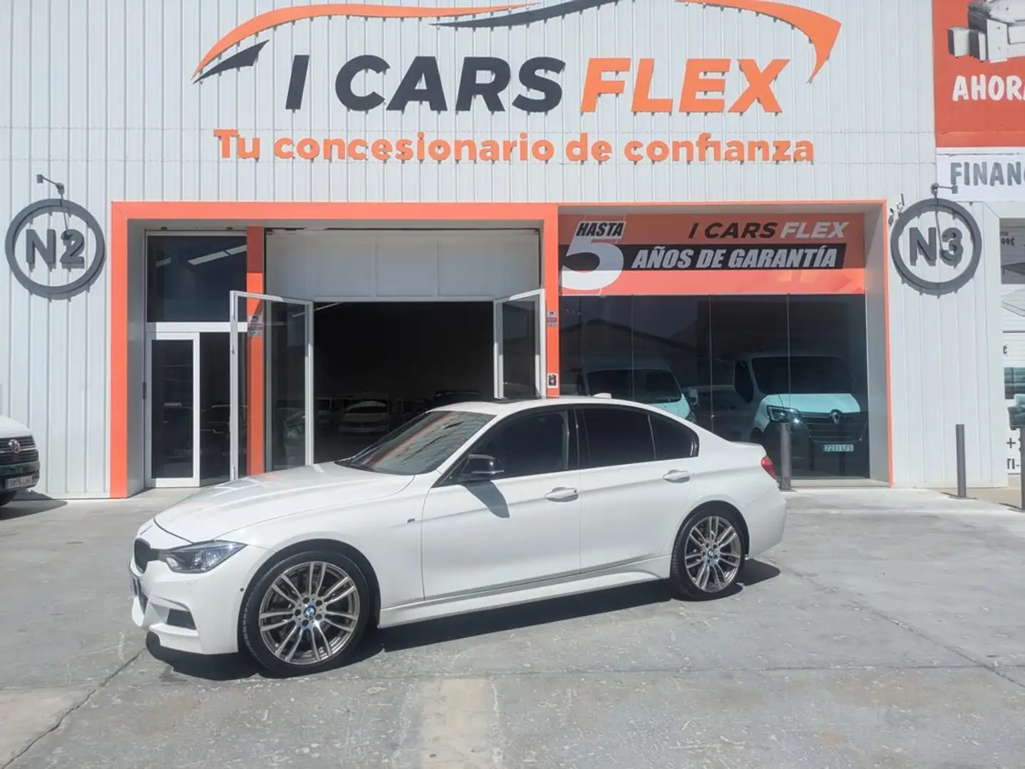 BMW Active Hybrid 3 320d xDrive Touring Blanc - 1