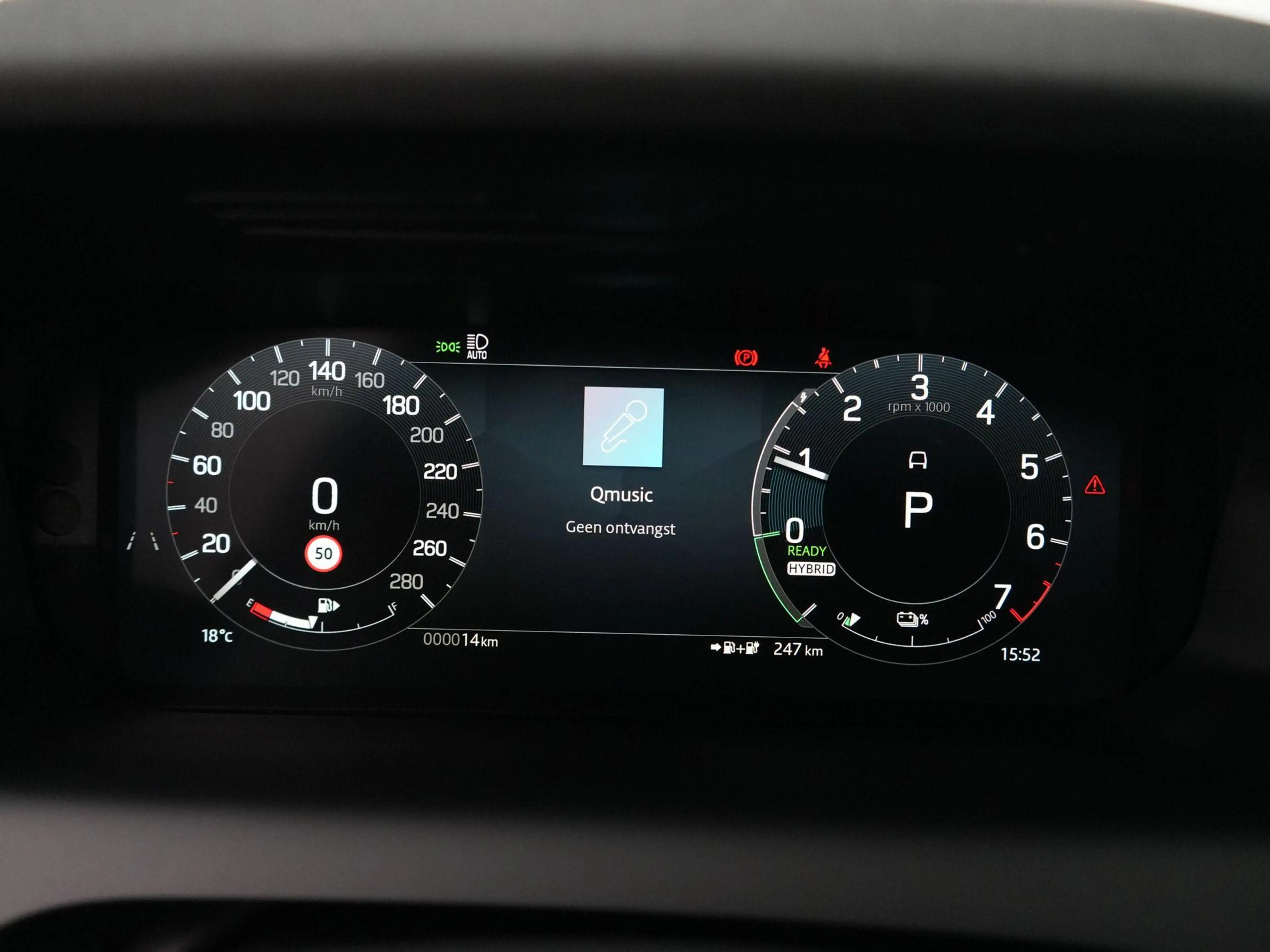 Land Rover Discovery Sport 1.5 P270e PHEV Business Landmark Edition | Cold Cl — photo 11