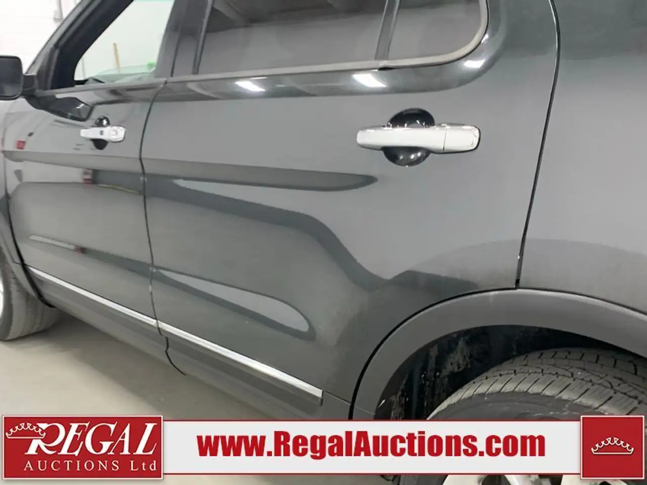 Ford Explorer снимка Ford Explorer