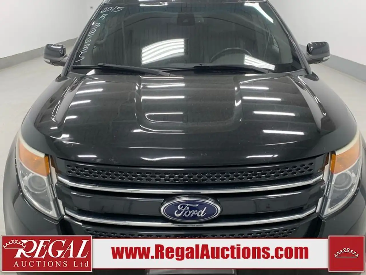 Ford Explorer снимка Ford Explorer