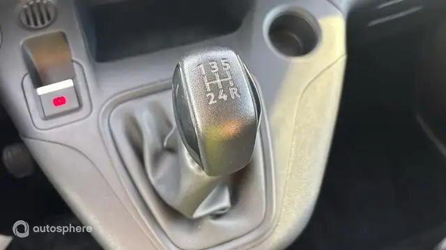 Peugeot Partner view 17