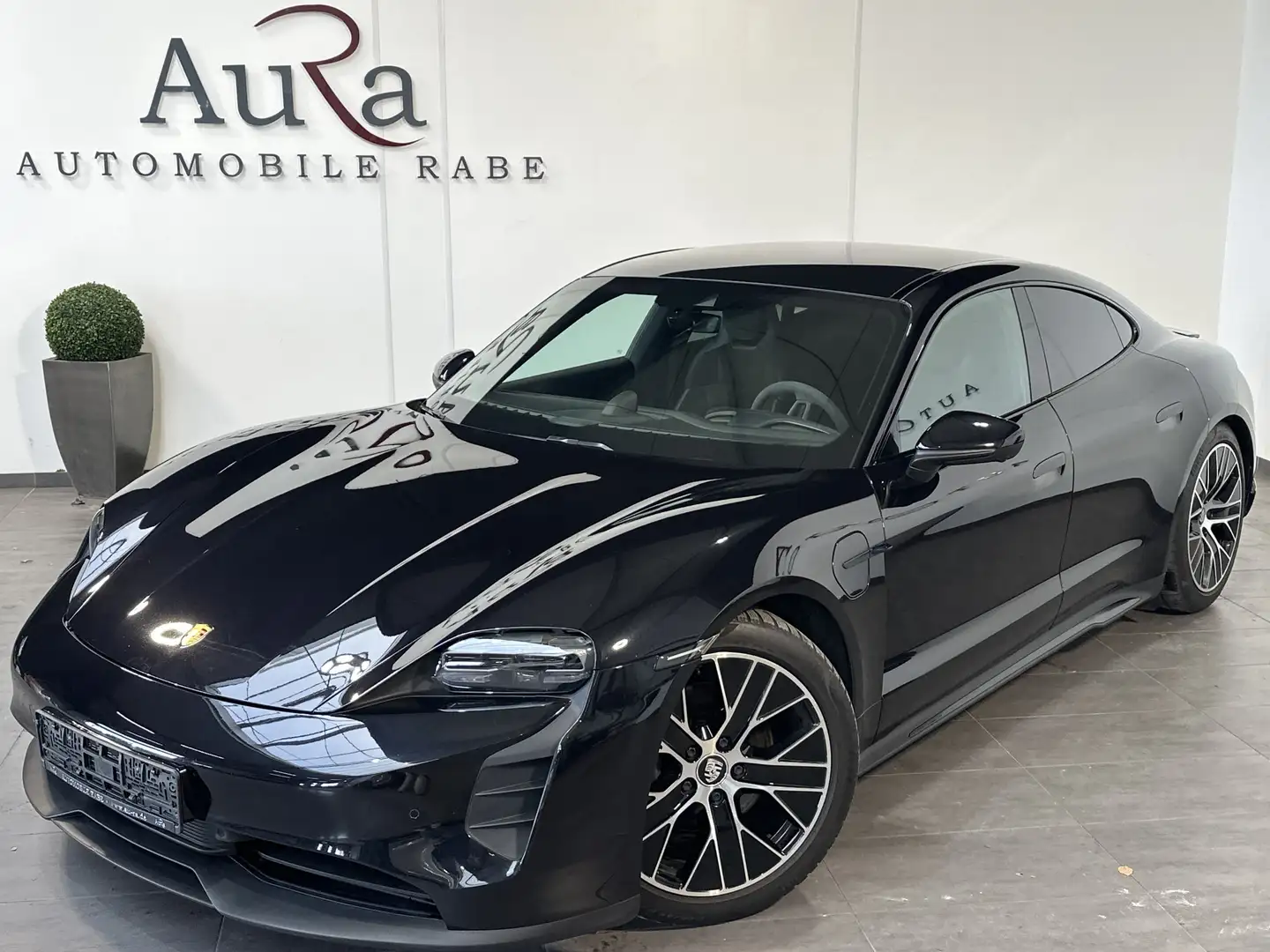 porsche taycan