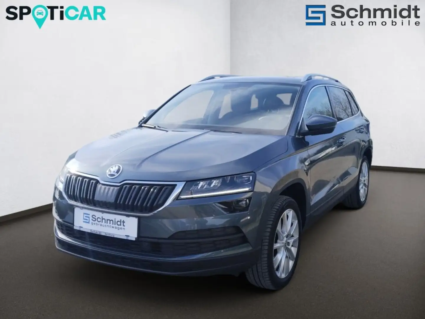 Skoda Karoq 1,0 TSI Style mit AHK Grau - 1