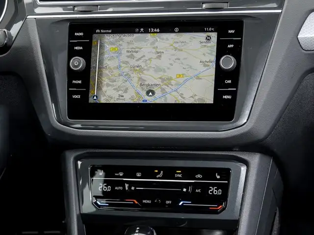 Volkswagen Tiguan view 8