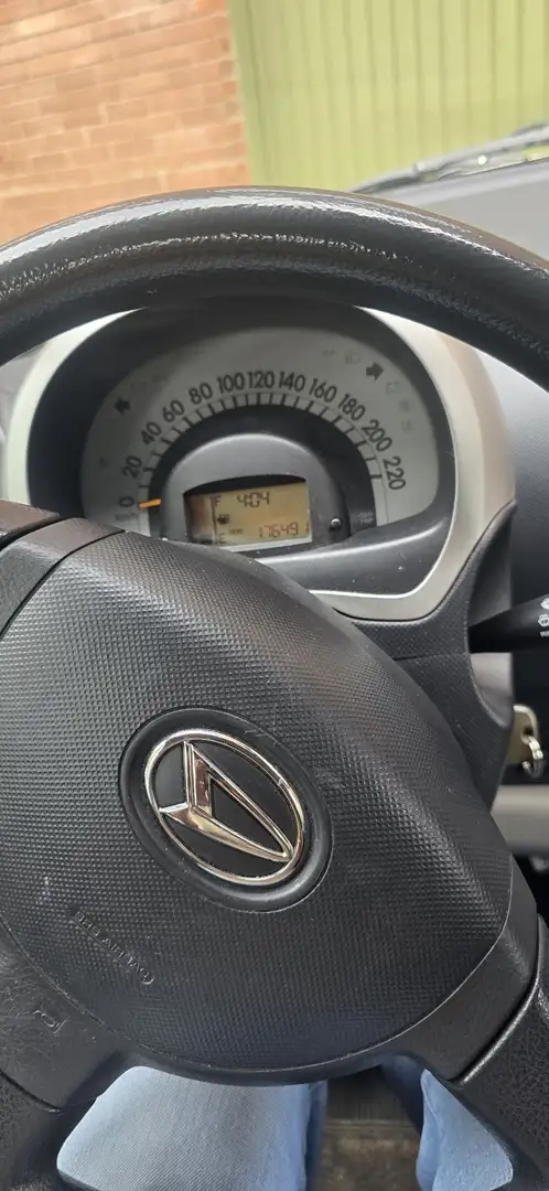 Daihatsu Sirion 1.0 - 2