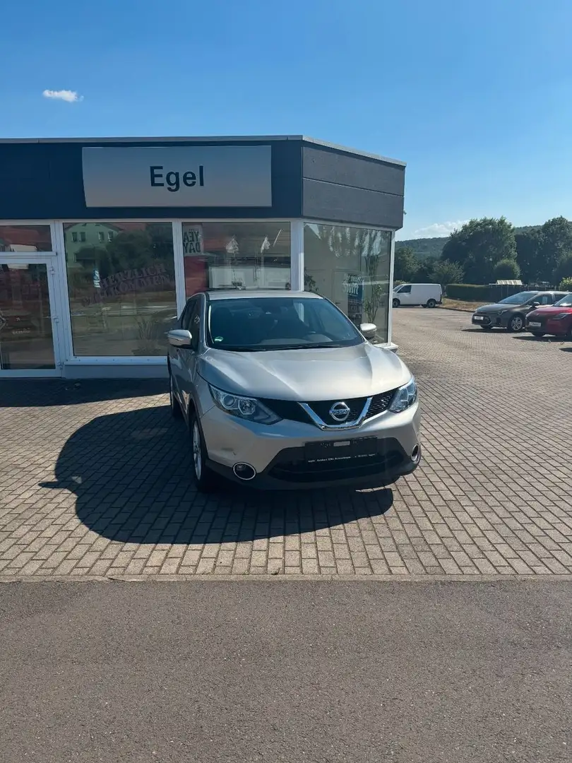 Nissan Qashqai Acenta 4x4 Silber - 2