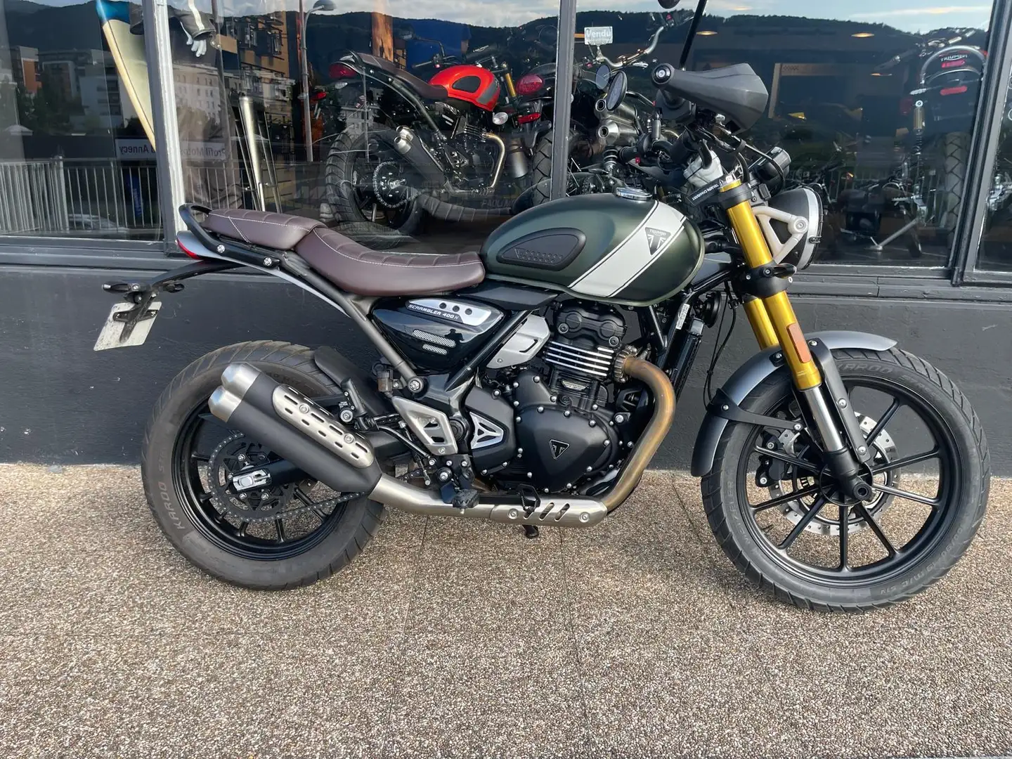 Triumph Scrambler 400 X - 1