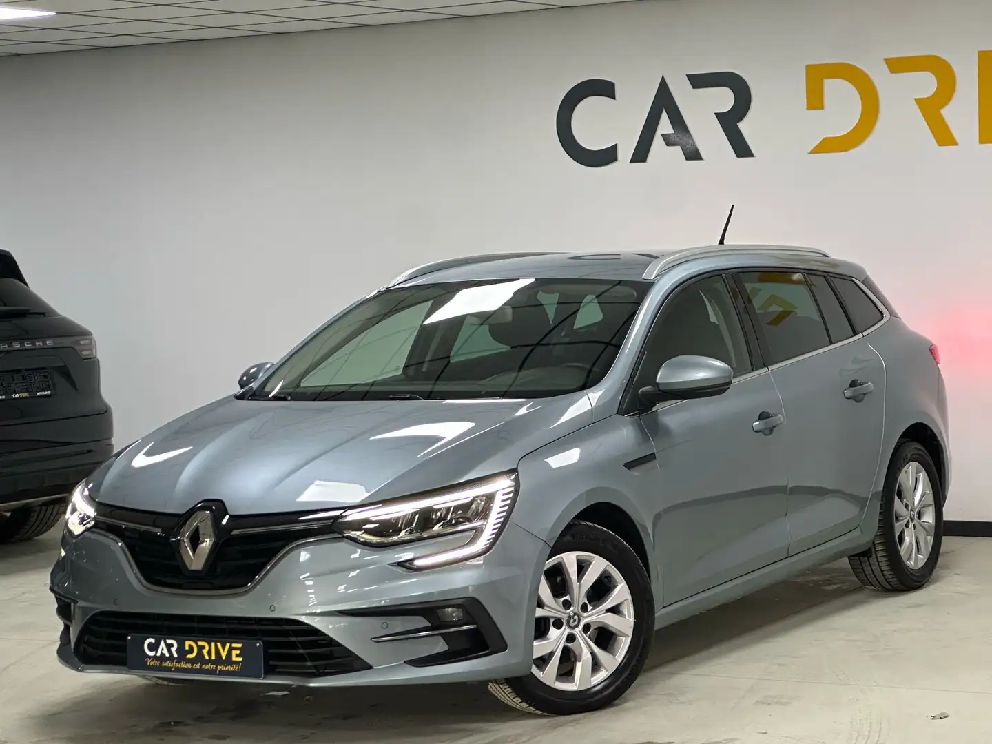 Renault Megane SW 1.33 TCe B AUTO/CAPTEURS/LED/CARPLAY /CRUISE Gris - 1