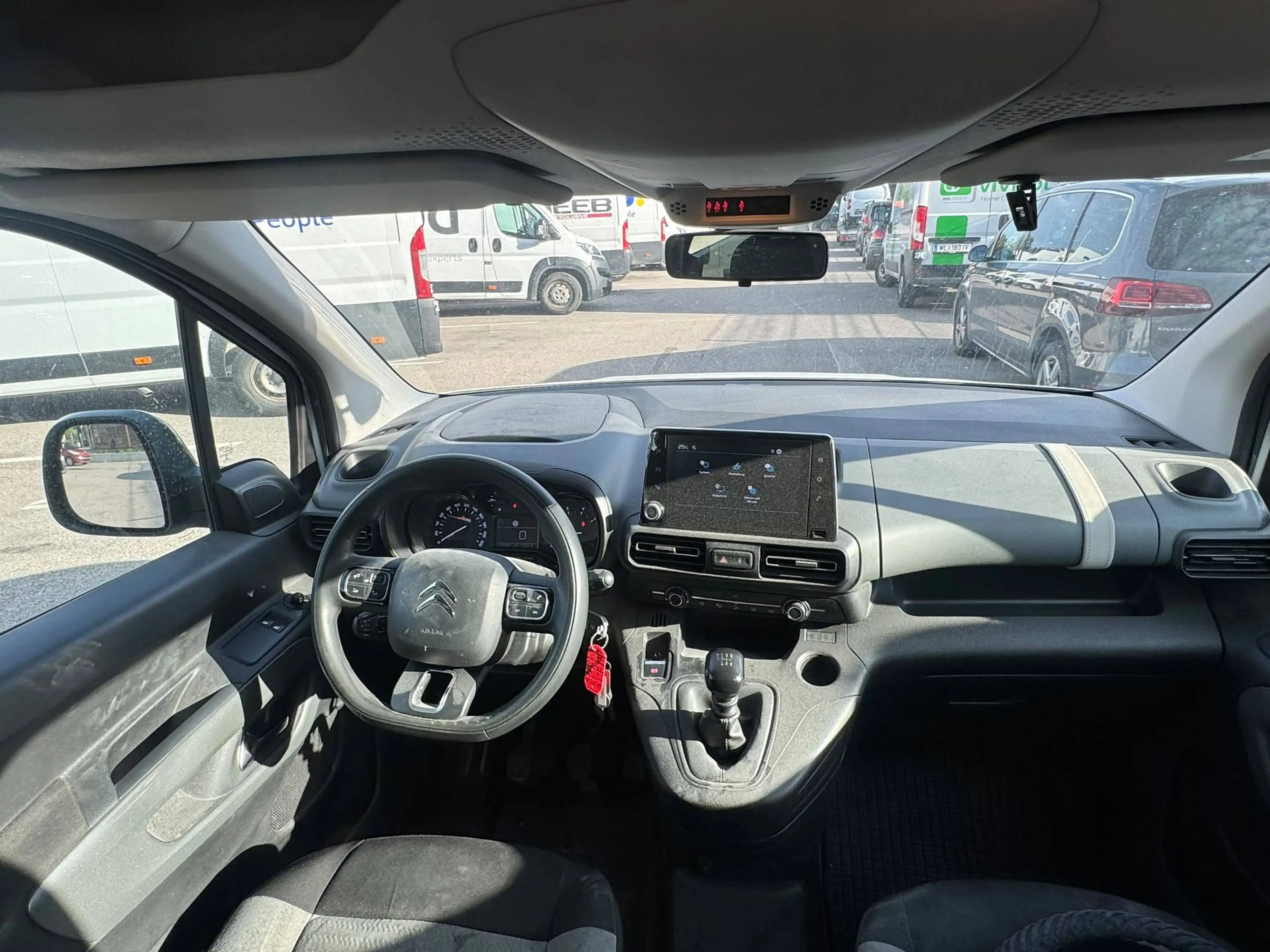 Citroen Berlingo Feel M — photo 11