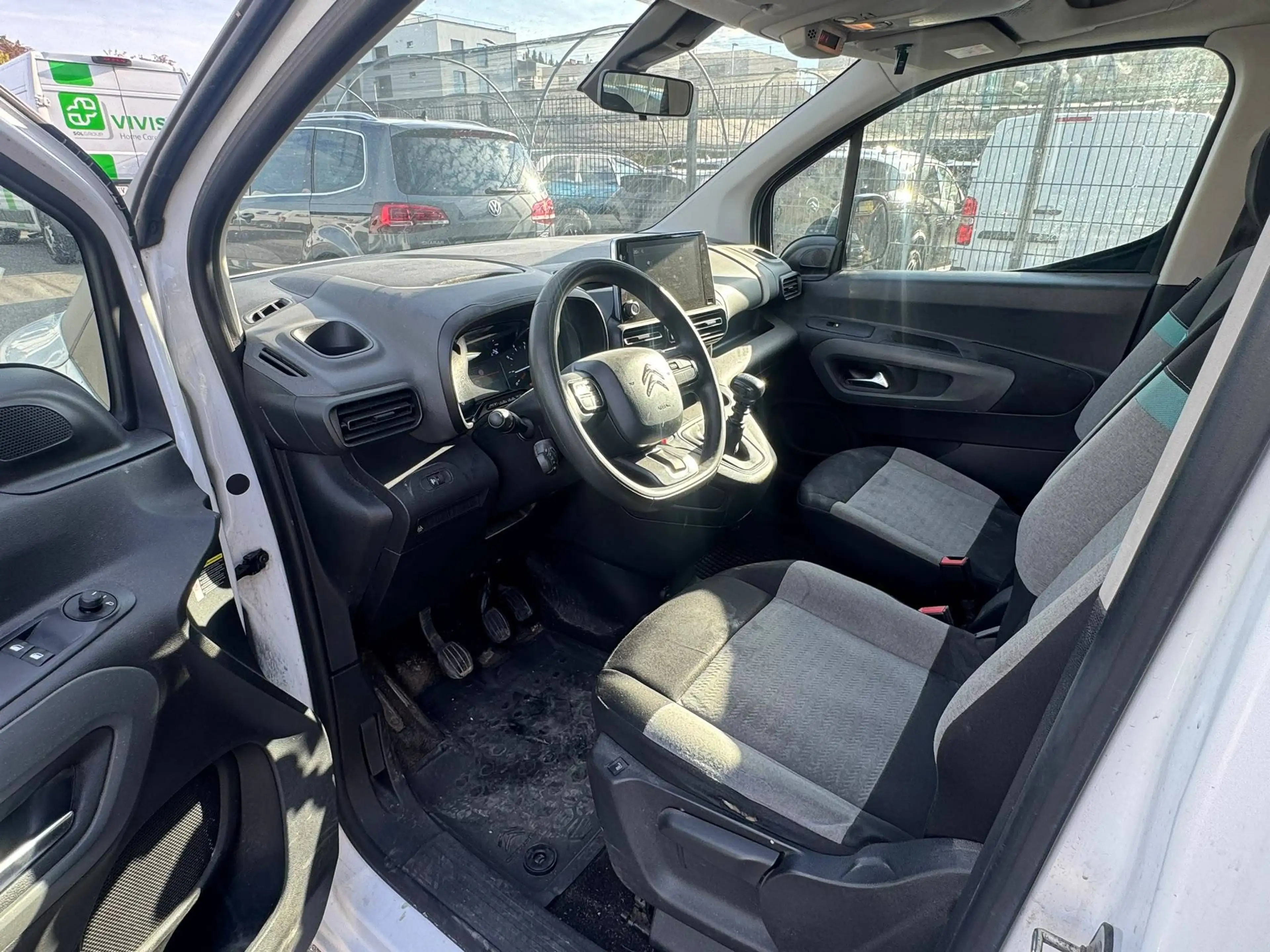 Citroen Berlingo Feel M — photo 12
