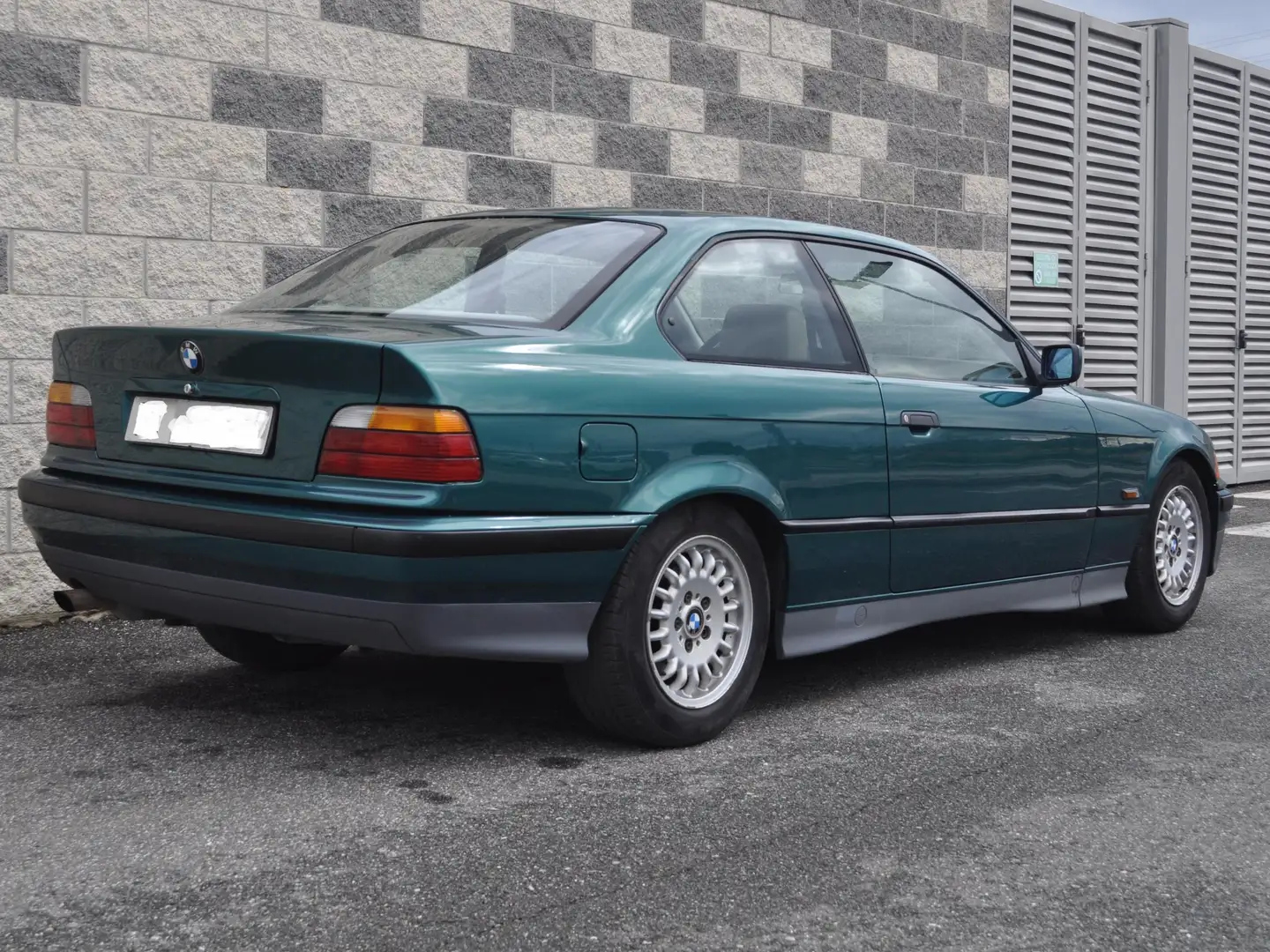 BMW 320 320i Coupe cat. Verde - 2