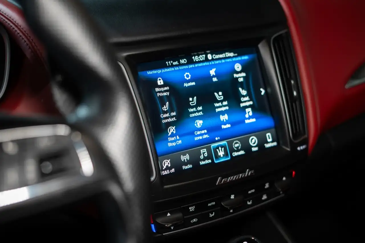 Maserati Levante 2021 — фото 11