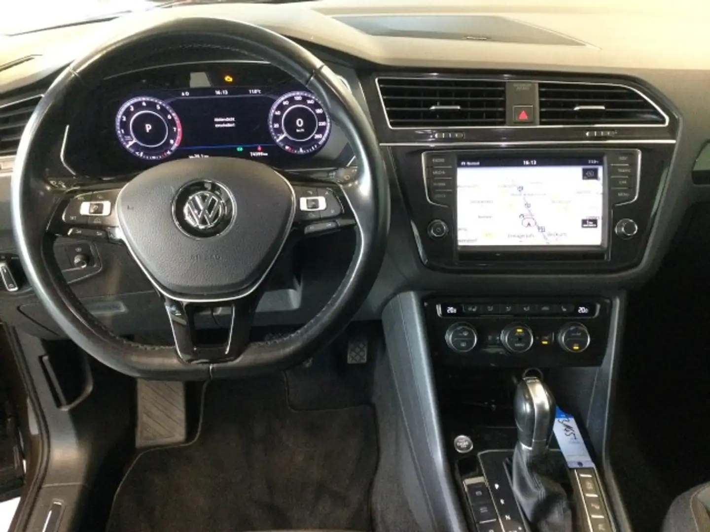 Volkswagen Tiguan Highline 2.0 TSI 4M Pano AHK DCC Sthzg Side Assist Braun - 2