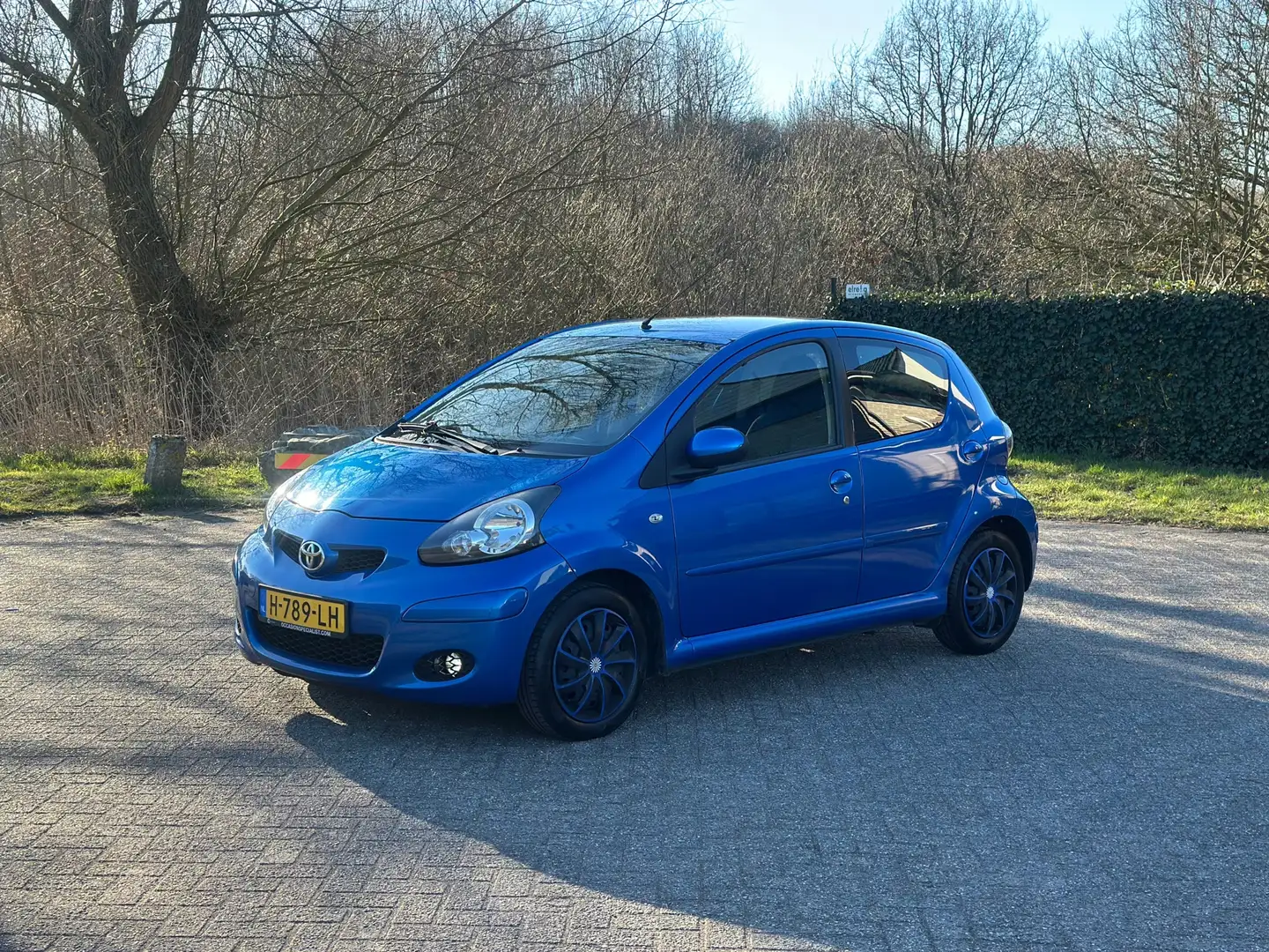Toyota Aygo 1.0-12V Access 5DRS I AIRCO I TREKHAAK I NWE APK Blau - 1