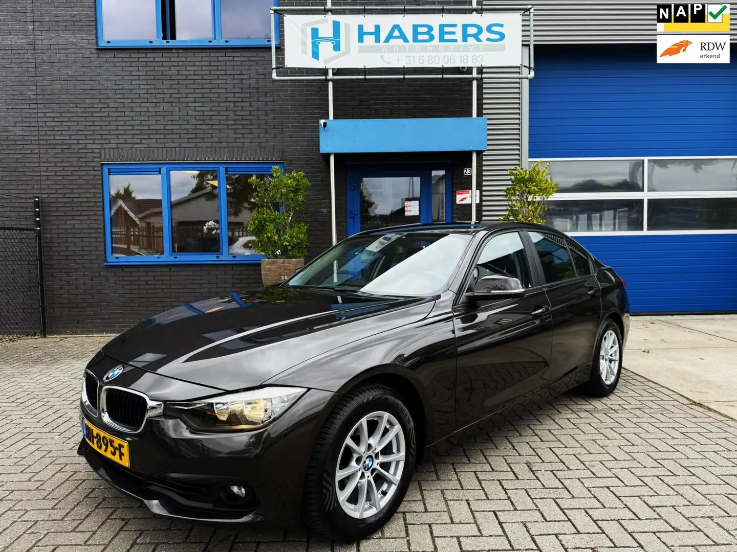 BMW 318 3-serie 318i Essential 136PK|Origineel NL|Face Lif Bruin - 1