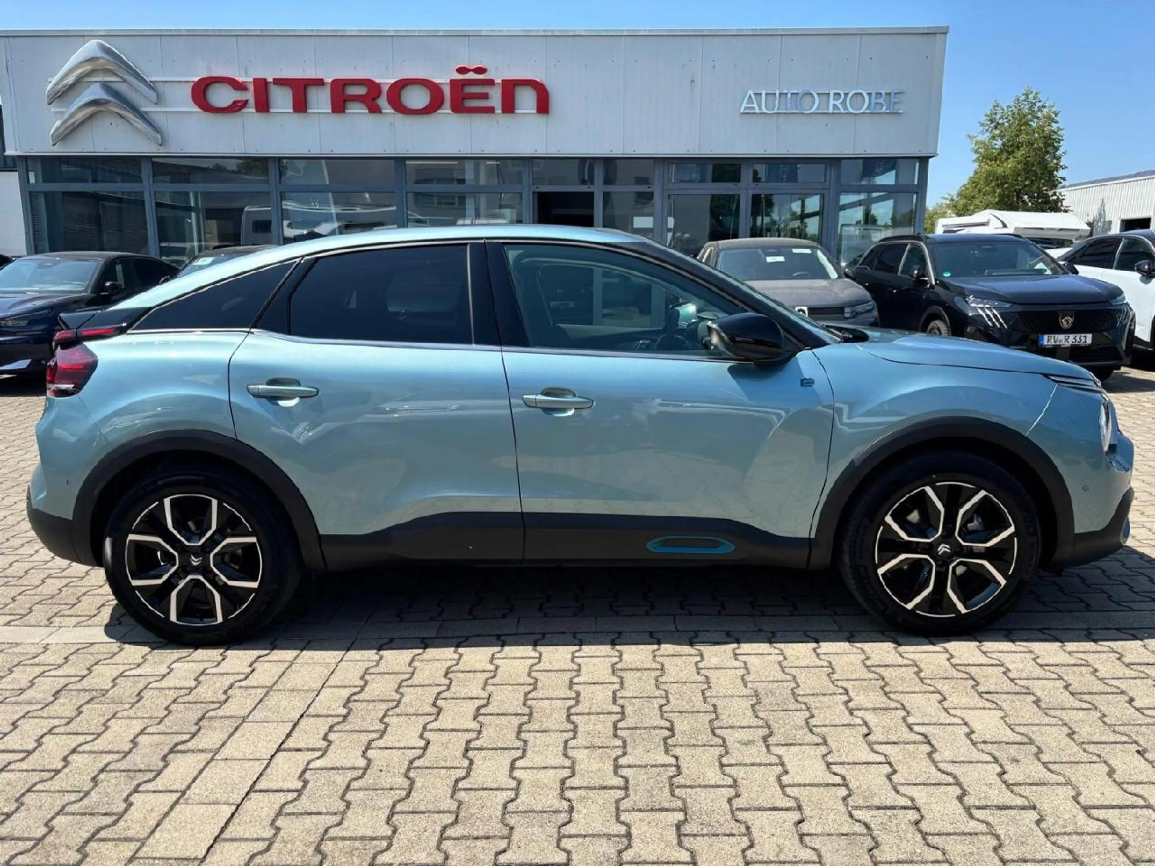 Citroen E-C4 Electric ë- Shine — photo 2