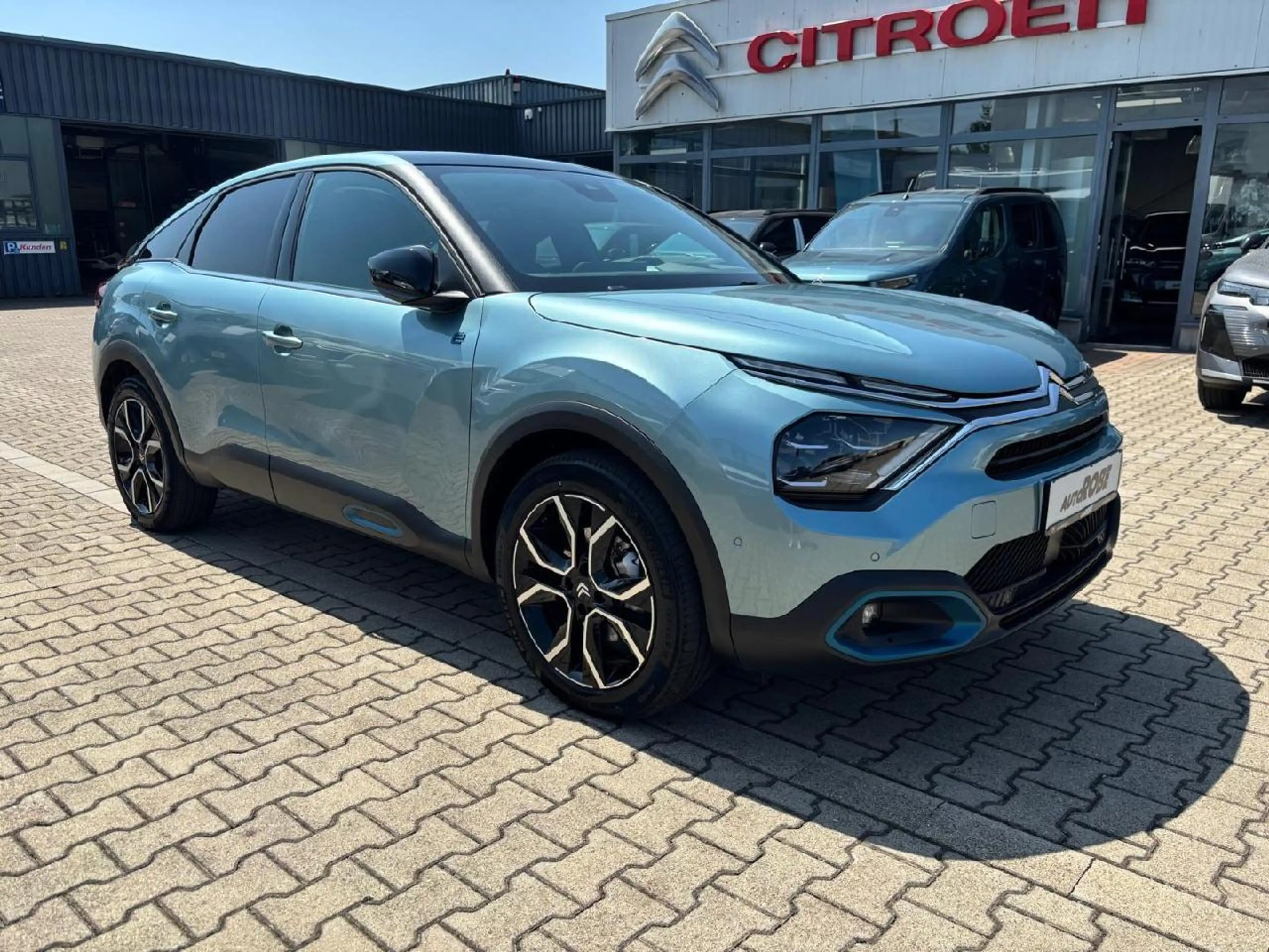 Citroen E-C4 Electric ë- Shine — photo 14