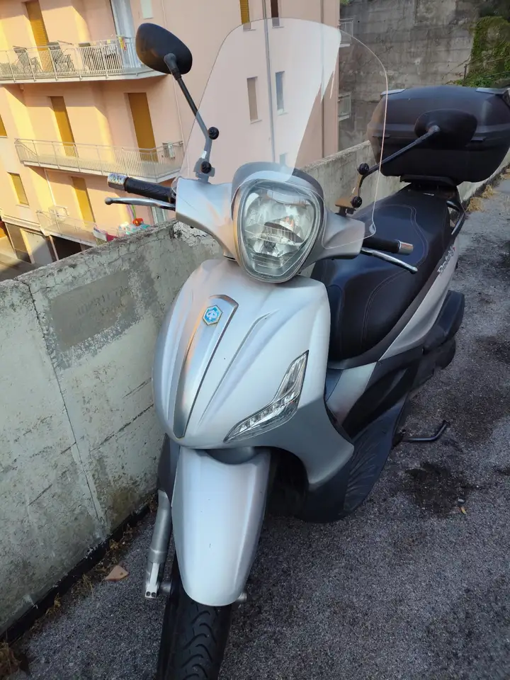 Piaggio Beverly 300
