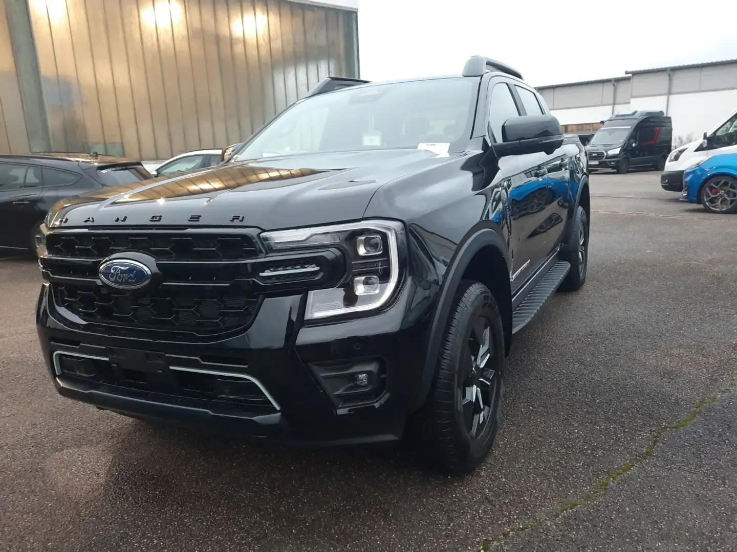 Ford Ranger Doka 2.3l Stormtrak PHEV Laderaumrollo Nero - 2