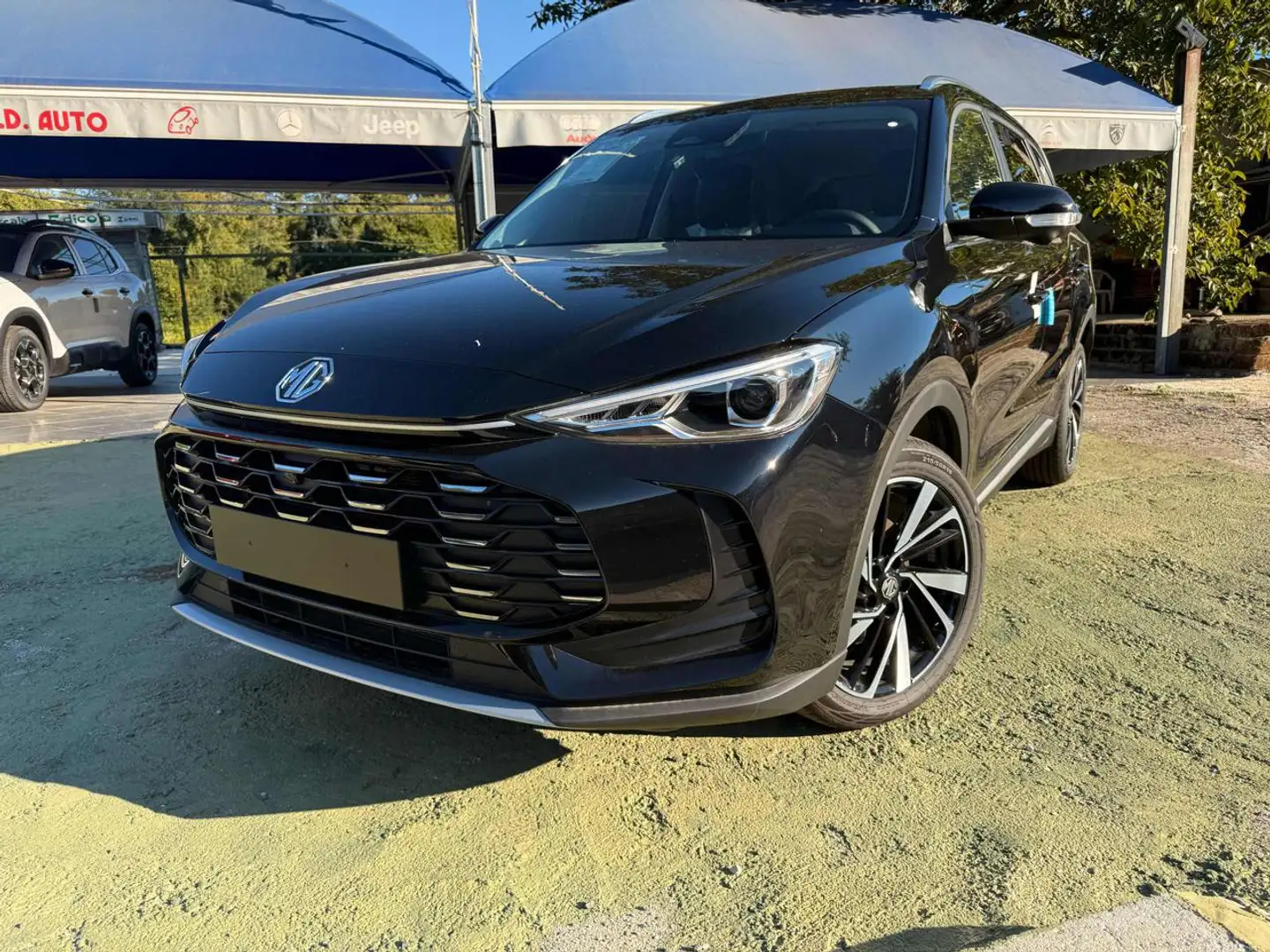 MG ZS 1.5 Hybrid+ Luxury Nero - 1