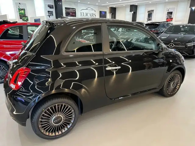Fiat 500 view 4