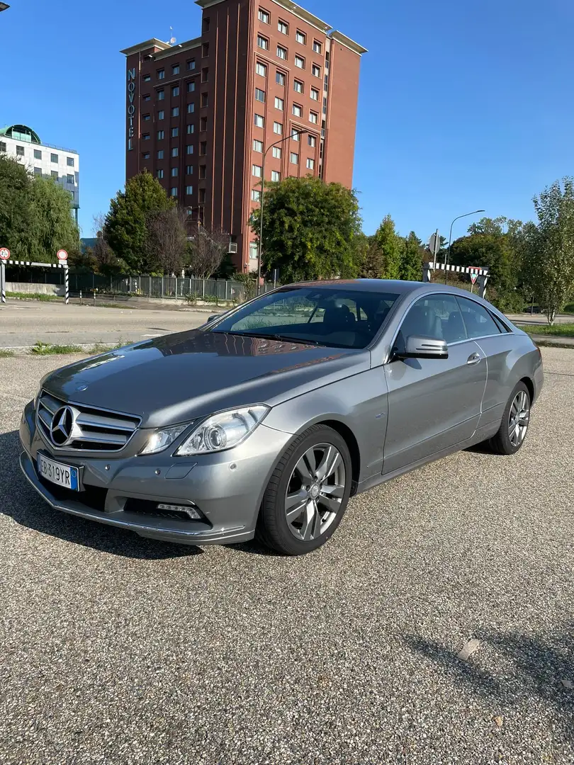 Mercedes-Benz E 250 Mercedes-Benz E 205cdi coupé - 1