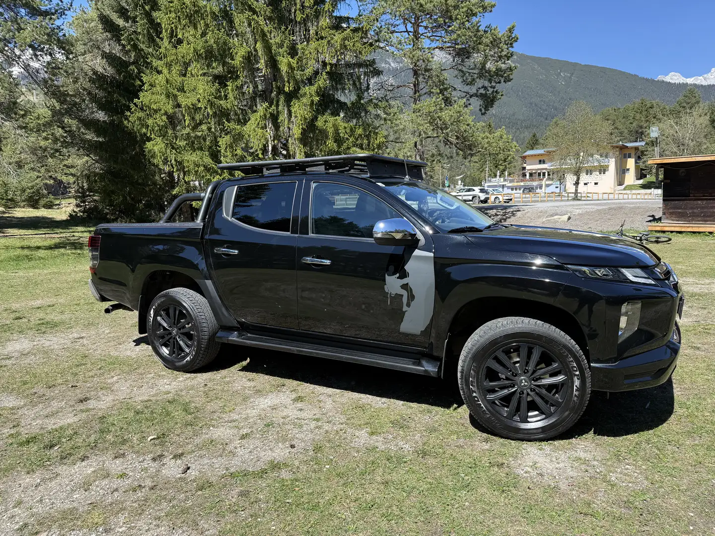 Mitsubishi L200 L 200 DK DI-D 2,2 4WD Schwarz - 2