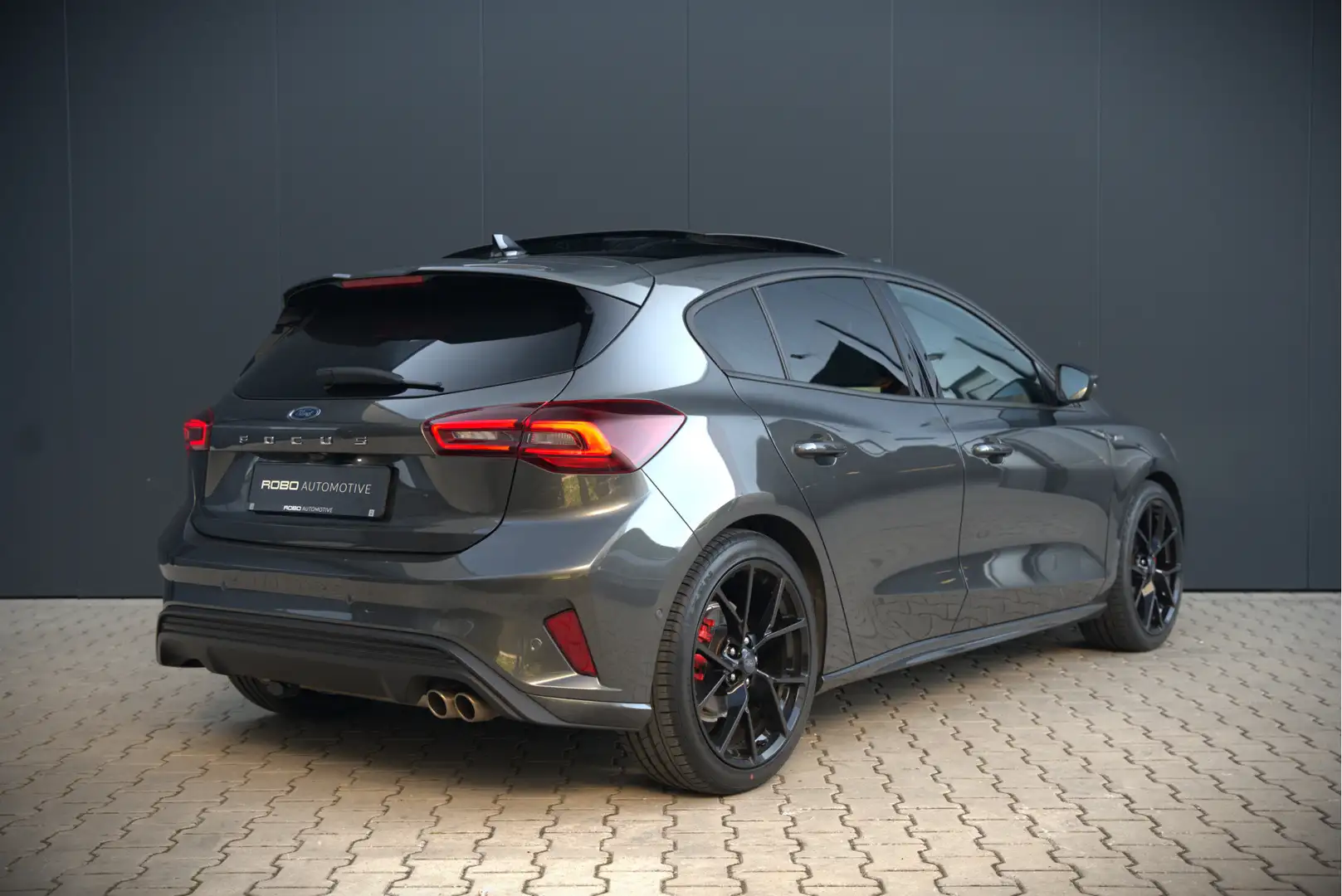 Ford Focus 1.0 EcoBoost Hybrid ST Line X | Bang & Olufsen | P Grijs - 2