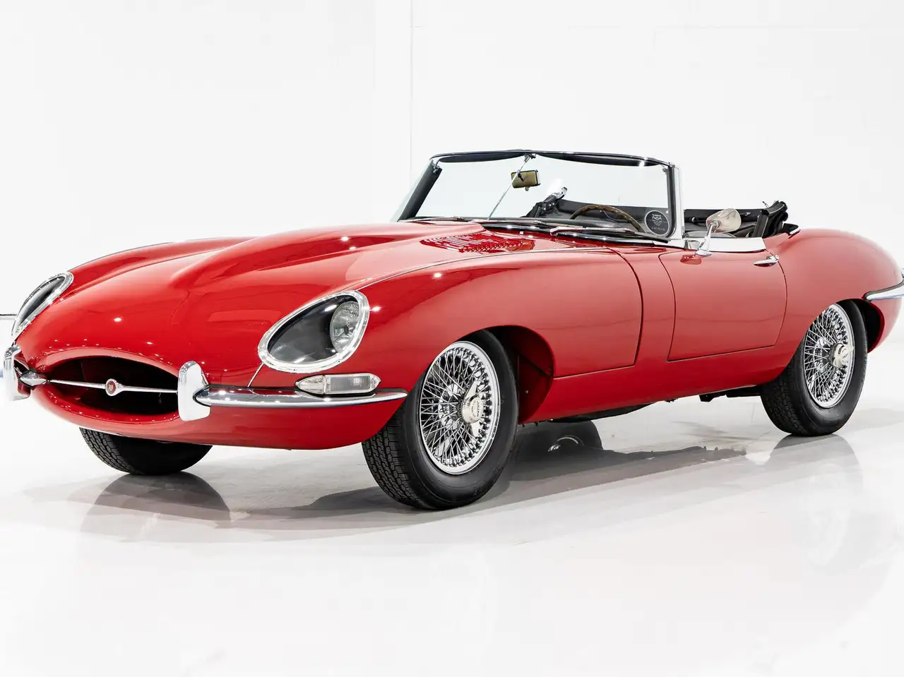 Jaguar E-Type photo Jaguar E-Type