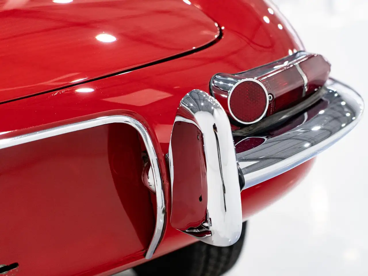 Jaguar E-Type photo Jaguar E-Type