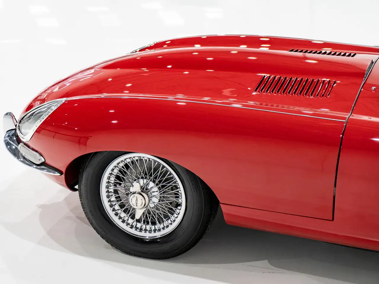 Jaguar E-Type photo Jaguar E-Type