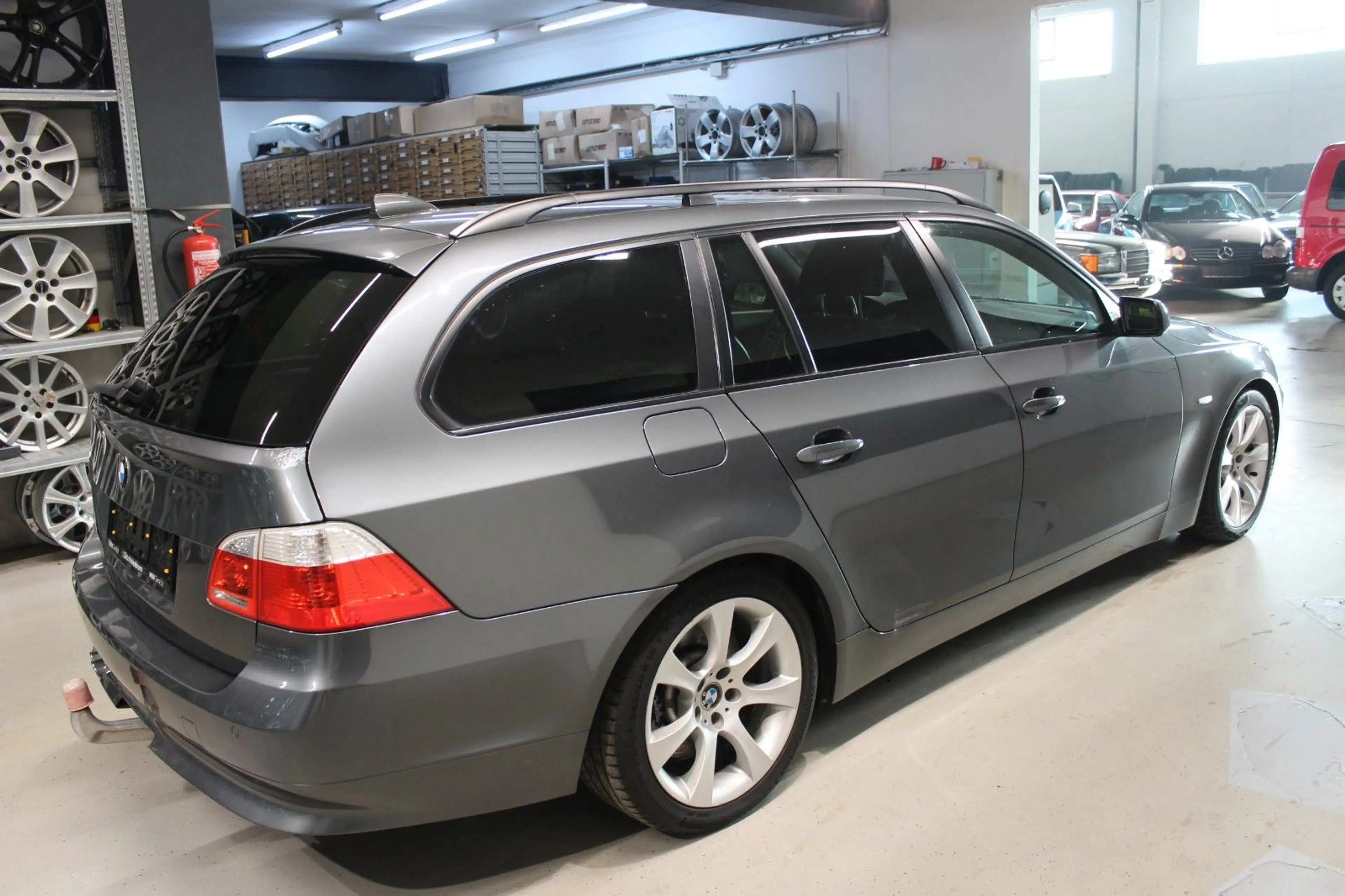 BMW 535 d-M Touring*Head-Up*PDC*AHK*XENON*NAVI*SHZ — photo 5