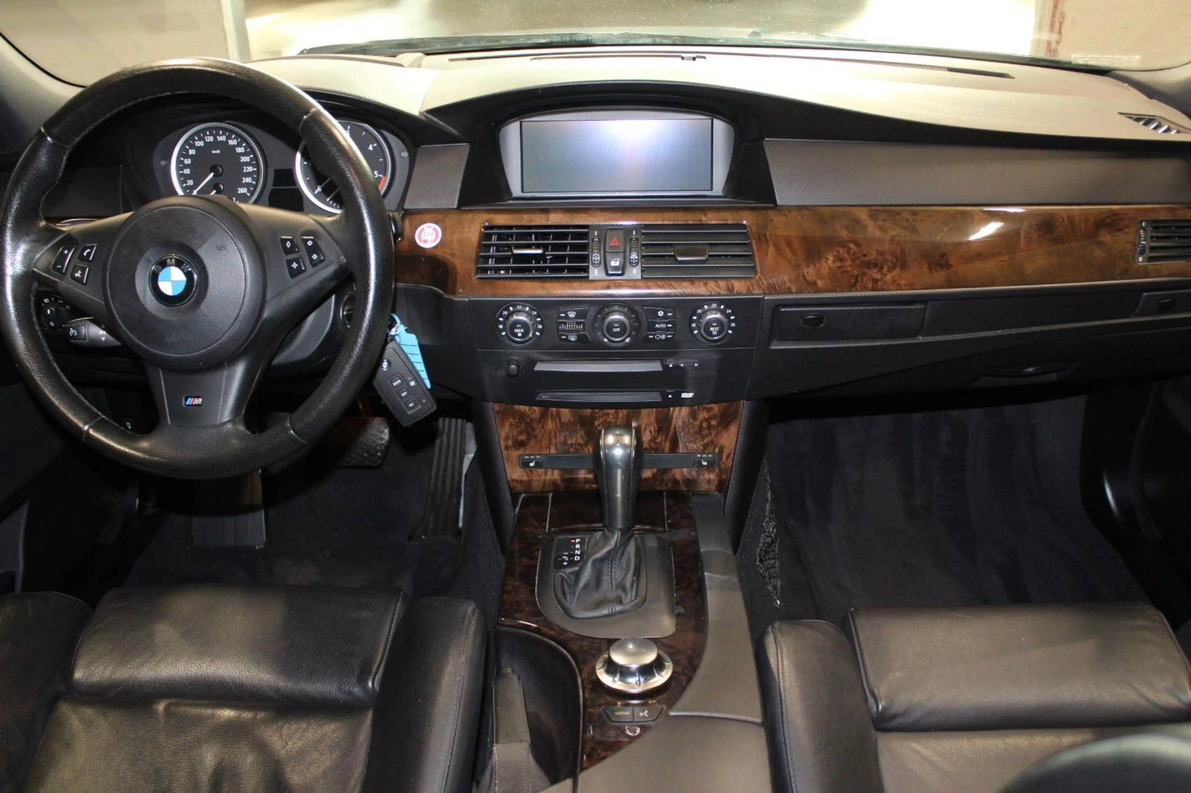 BMW 535 d-M Touring*Head-Up*PDC*AHK*XENON*NAVI*SHZ — photo 11